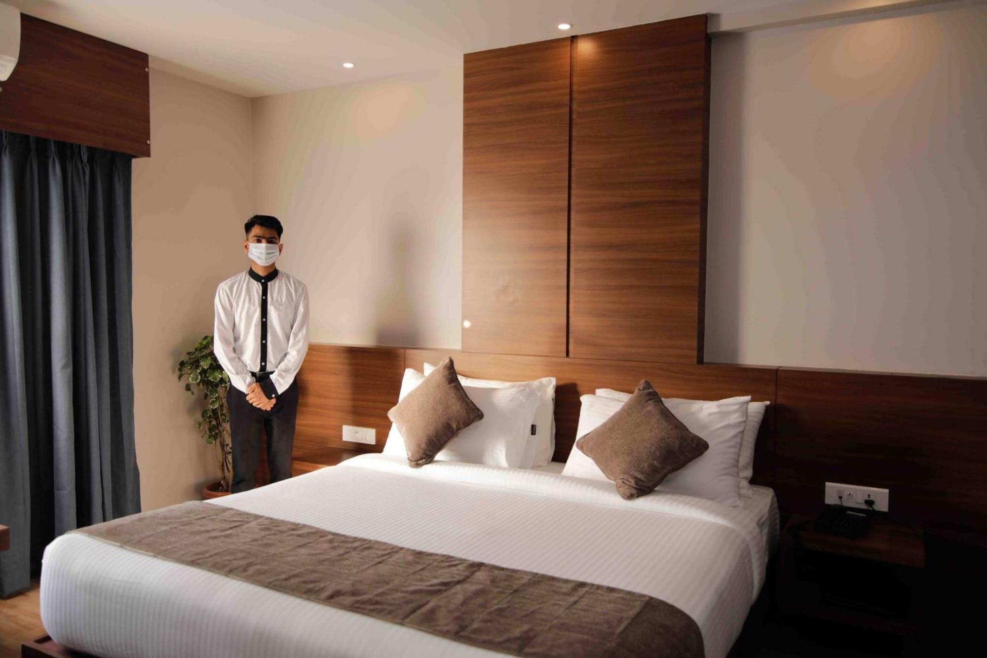 Hotel Tree Fern Dibrugarh Esterno foto